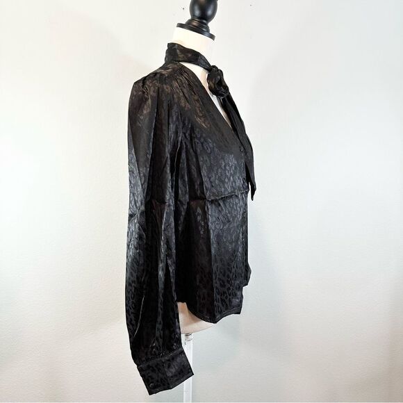 NWT Six/Fifty Black Leopard Print Button Down Blouse Tie Neck S - Picture 4 of 9